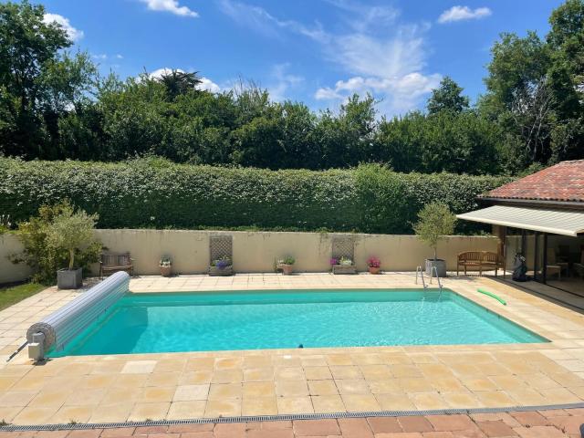 A vendre, Gers: Belle maison gasconne sur terrain avec prai. 393m² Vic Fezensac