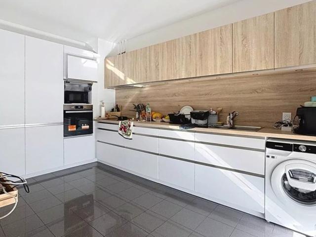 À Vendre – Grand T3 traversant de 115 m² avec garage – Marseille 8e Boulevard Rodocanachi