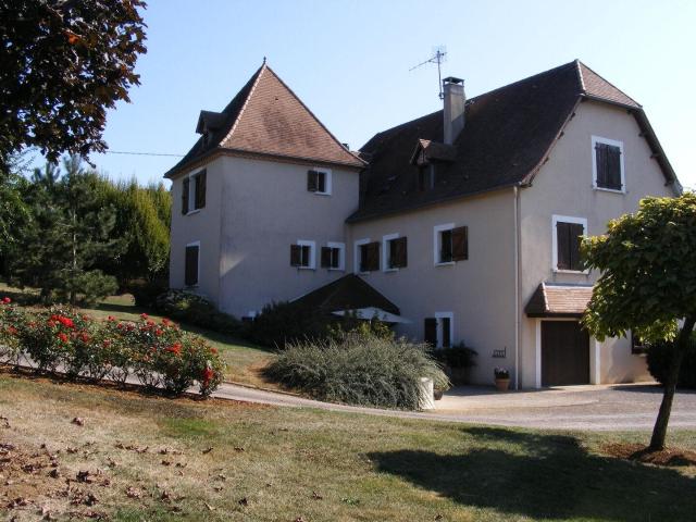 A vendre grande maison bourgeoise secteur Gramat, grand parc. 303m² Gramat