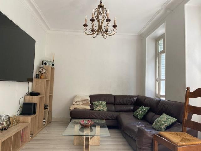 à vendre GRANDE MAISON FAMILIALE 15 pièces, 324 m2 hab. parc 1300 m2 clos. SAINT MICHEL DE MAURIENNE 73