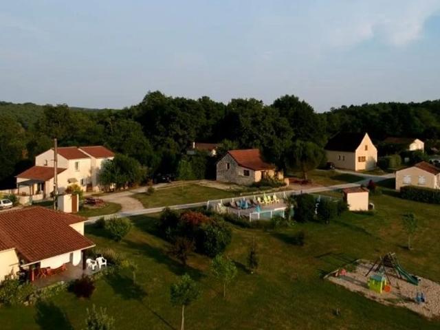 À Vendre: Hameau de Vacances Le Hameau des Cardenals