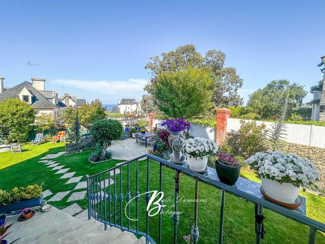 A vendre maison de famille avec jolie vue mer à deux minutes. 172m² Saint Quay Portrieux