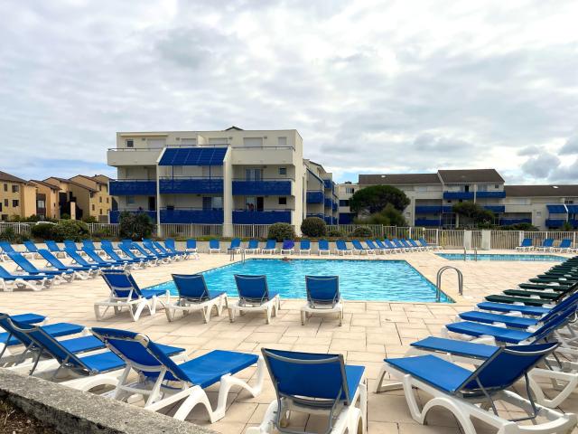 A VENDRE LACANAU OCEAN appartement avec terrasse situé en front de mer, proche de la plage, piscine, centre vi