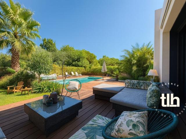 A Vendre Lattes: Villa 6 Pieces 155m2 Avec Piscine 152m² Lattes