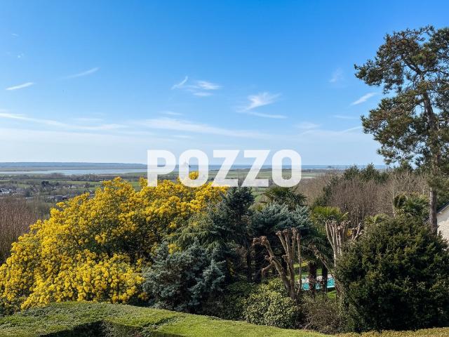 A Vendre AVRANCHES Le Val Saint Père Maison 6 pièce s 160 m2 Vue sur le MONT ST MICHEL
