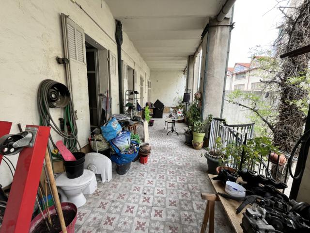 À vendre: Lot de trois appartements Haussmannien dans le qu