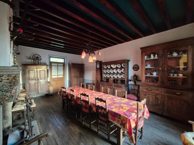 À vendre Manoir 8 pièces CREUSE CHÉNIERS 23