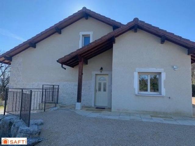 A vendre magnifique appartement de 195 m2 au sol, 165 m2 loi carrez avec terrain de 3145 m2