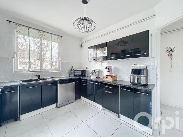 À Vendre maison 3 faces Emplacement stratégique – Fort pote. 131m² Toulouges