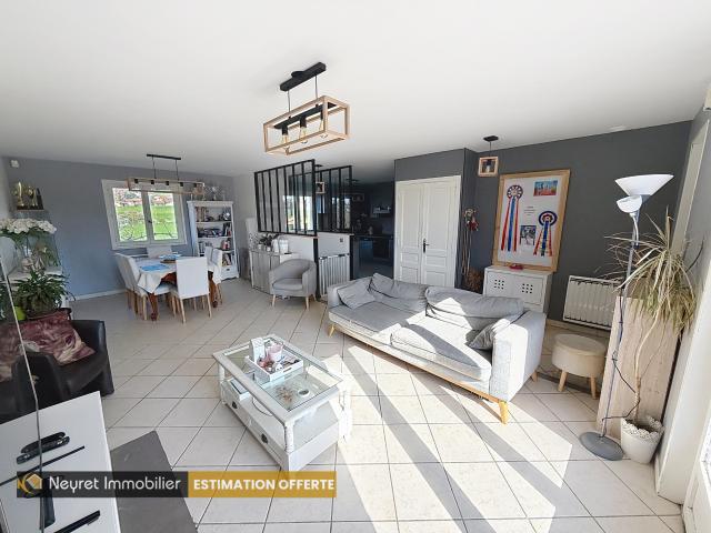À Vendre Maison 105 m2 avec sous sol complet à Saint Martin la Plaine