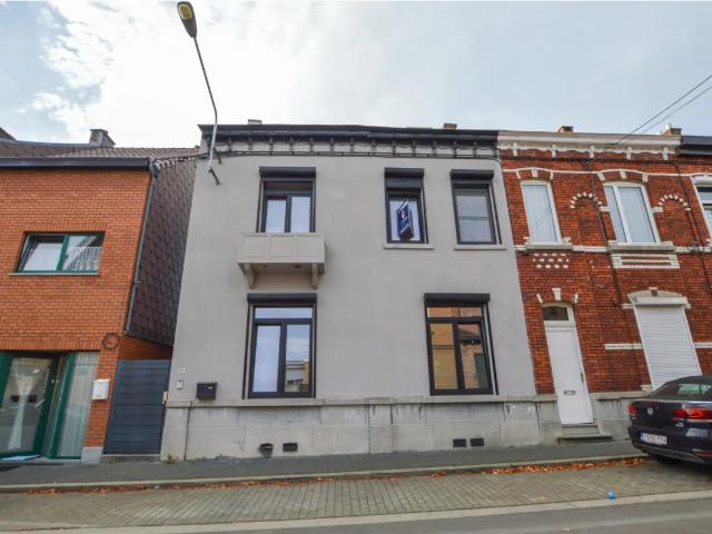 à vendre Maison Chapelle lez Herlaimont Rue du Monument