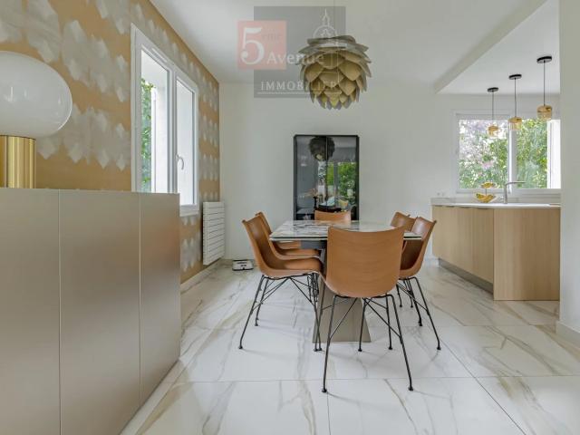 Maison de 180m2 avec chambres et jardin à Chantilly secteu