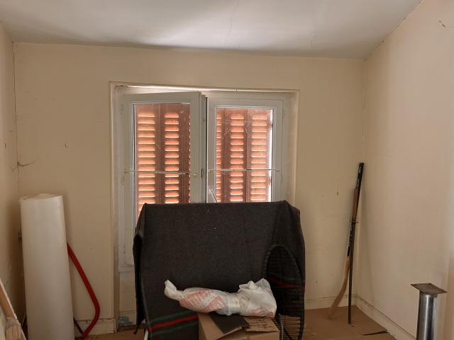 A VENDRE Maison à rénover entièrement à Saint Marcel