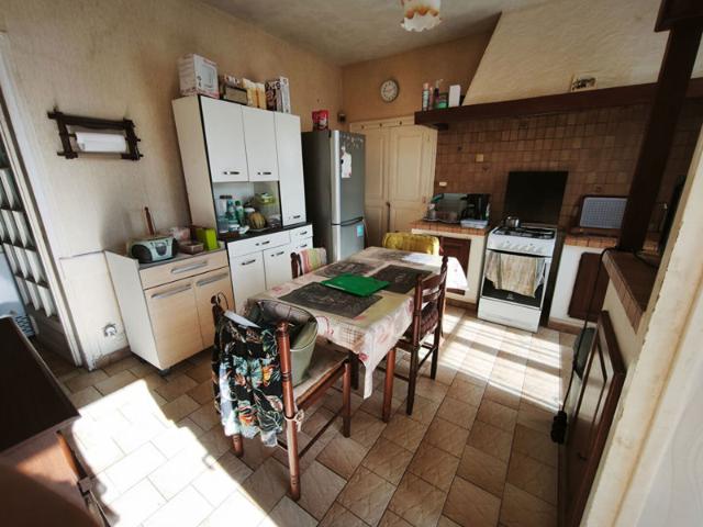 A Vendre Maison à rénover 2 Ch de plain pied quartier résidentiel Fourchambault 58600