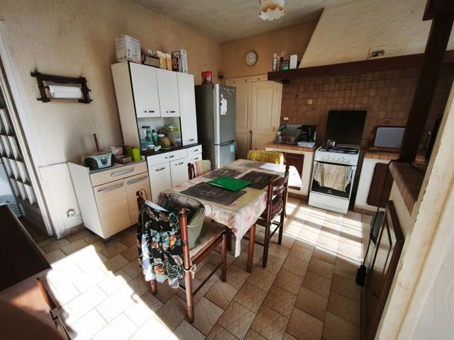 A Vendre Maison à rénover 2 Ch de plain pied quartier résidentiel Fourchambault 58600