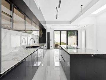 Geschakelde Woning te koop in Antwerpen