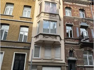 1070, Bruxelles-Capitale - Cave, Balcon