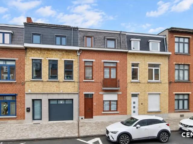 à vendre Maison Anderlecht Rue Karel Vande Woestijne, 33