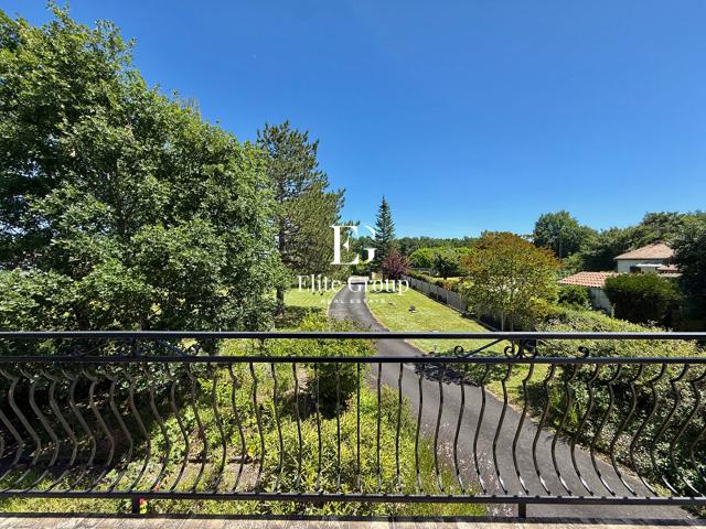 A VENDRE MAISON ANNEE 70 ST SEVER DE SAINTONGE 183 m2