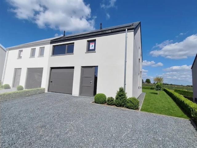 à vendre Maison Assenois Rue Saint Blaise