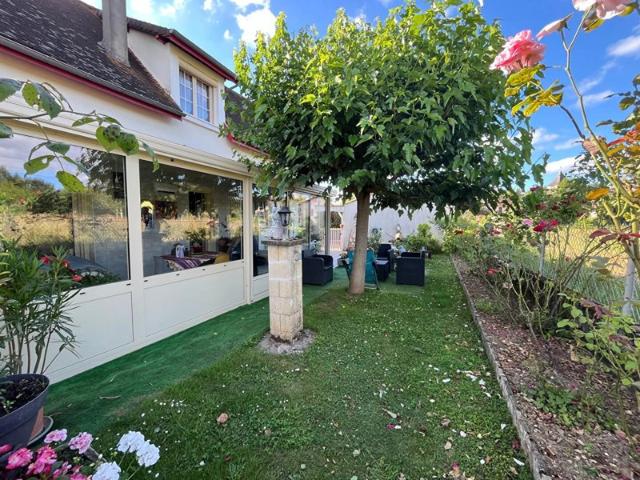 A vendre maison avec très joli jardin et en bon état d'entretien 24640
