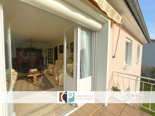 A vendre: maison avec jardin dans quartier recherché Mâcon