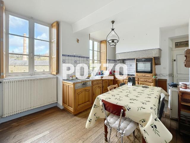 A VENDRE MAISON BOURGEOISE DANS LA VALLEE DE BROUAINS 50150