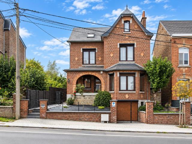 à vendre Maison Belgrade Rue Félicien Deneumoustier