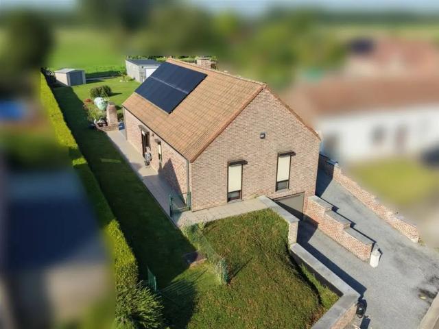 à vendre Maison Bury Rue de Bocarmé