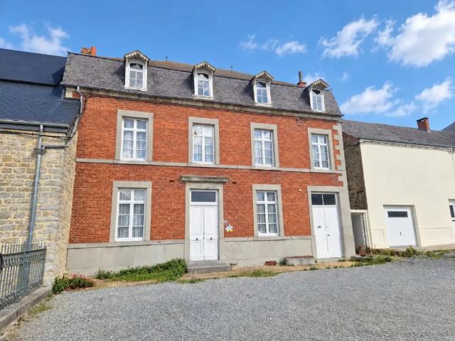 à vendre Maison Gimnée Rue d'Aremberg