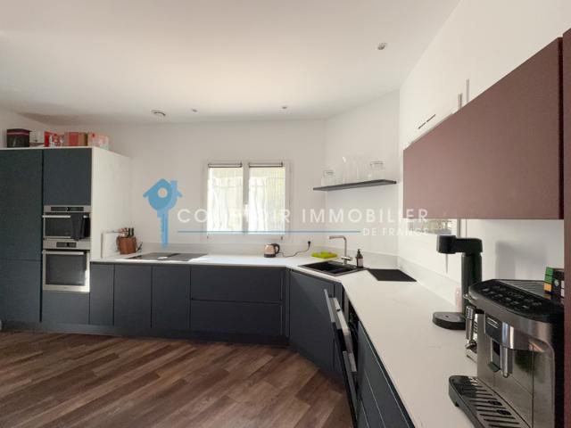 À VENDRE Maison de 130 m2 Terrain Clos, Piscine Coque & V