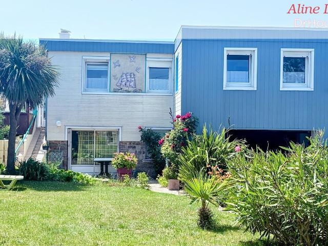 À vendre Maison de 7 pièces EN FRONT DE MER à Denneville Plage, Normandie