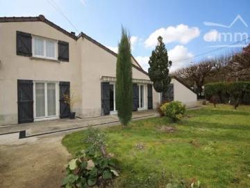 A VENDRE MAISON DE 4 PIECES A CHAMPS SUR MARNE