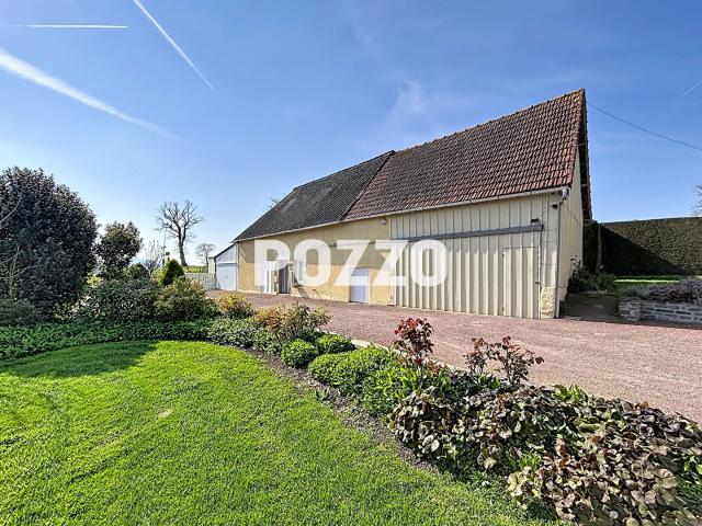 A VENDRE MAISON DE 5 PIECES 123 M2 A LANDELLES ET COUPIGNY 14