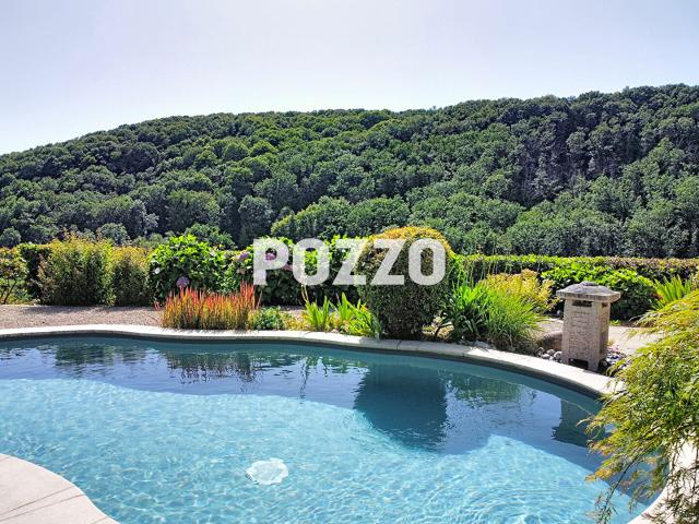 A VENDRE MAISON DE 6 PIECES 175 m2 A VIRE NORMANDIE 14