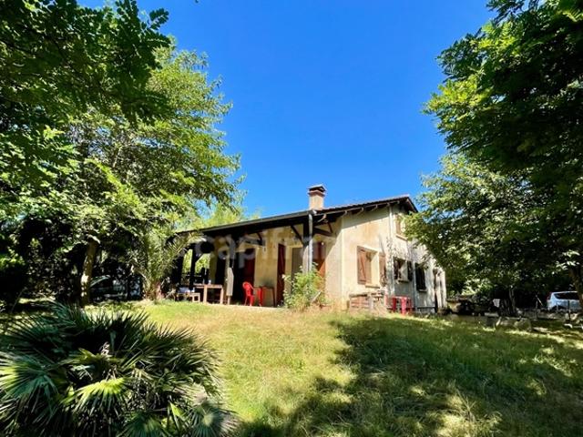 À vendre – Maison de campagne 5 pièces, 121 m² sur 7000² de terrain avec dépendances – Montricoux 82