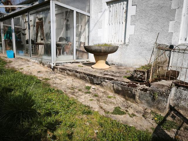 À VENDRE MAISON DE CAMPAGNE A RENOVER AVEC plus d'1HA À BILLY CHEVANNES 58270