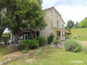 A Vendre Maison de caractère de 205 m² avec piscine, parc, d. 205m² Gazaupouy