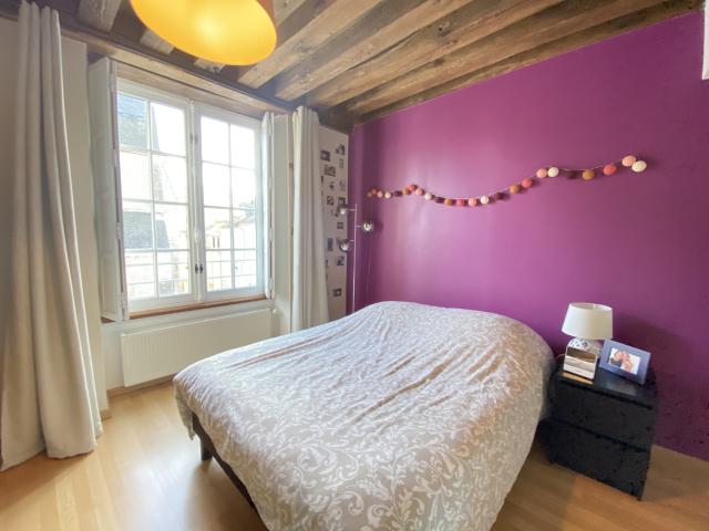 A VENDRE MAISON DE CARACTERE DE 216 m2 QUARTIER HISTORIQUE D'ORLEANS