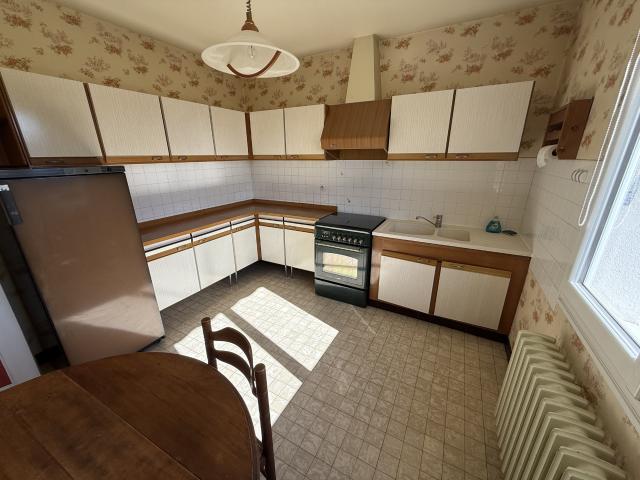 A VENDRE MAISON DE MACON SUR SOUS SOL BOIGNY SUR BIONNE