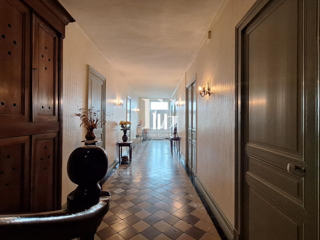 A VENDRE MAISON DE MAITRE A VARS 3 CHAMBRES 210 M2