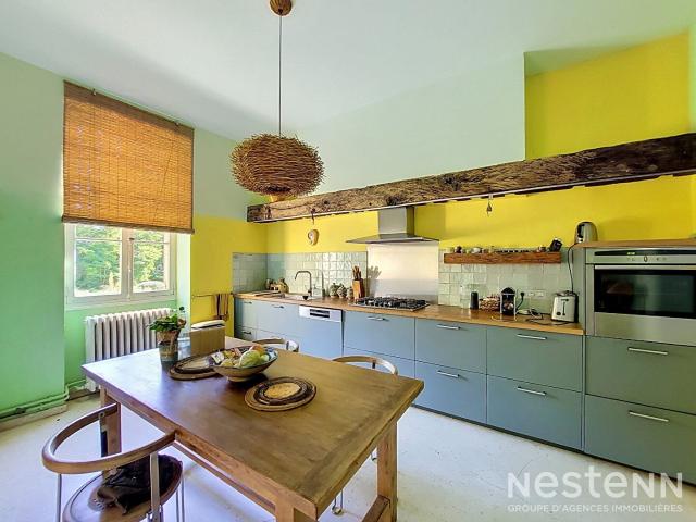 A Vendre Maison de Maître rénovée de 317 m² sur propriété ar. 317m² Vic Fezensac