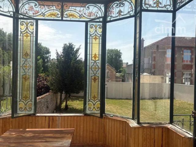 A VENDRE Maison de Maître 320 m²