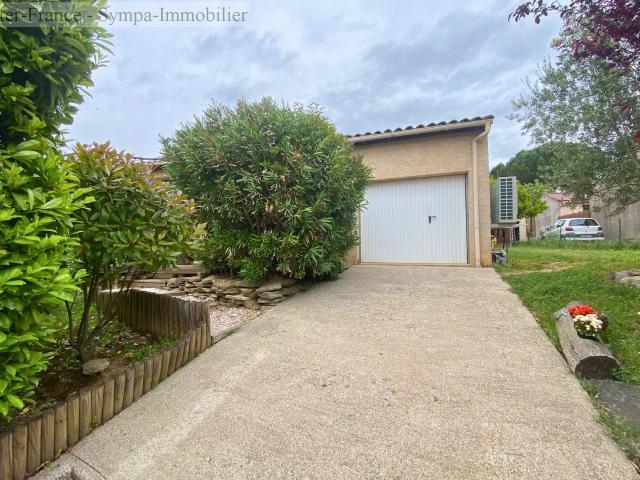 A VENDRE: Maison de plain pied 107 m² avec jardin 607m² sur