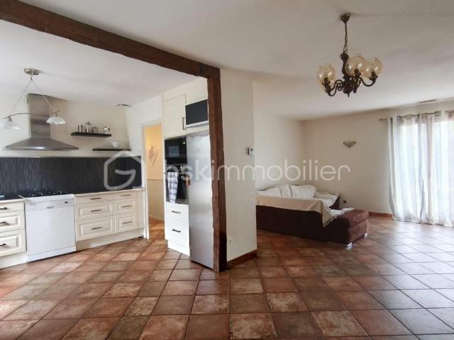 À vendre, maison de plain pied en parfait état à Ardiège