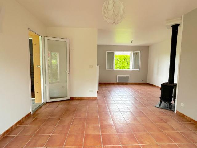 A Vendre Maison De Plain Pied Sur Jardin Clos Secteur Sain. 65m² Sainte Bazeille