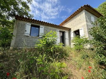 A Vendre Maison De Village En Construction Lacoste Luberon P. 100m² Lacoste