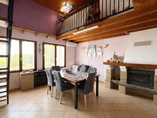 À vendre Maison de ville avec vue mer à Montbolo
