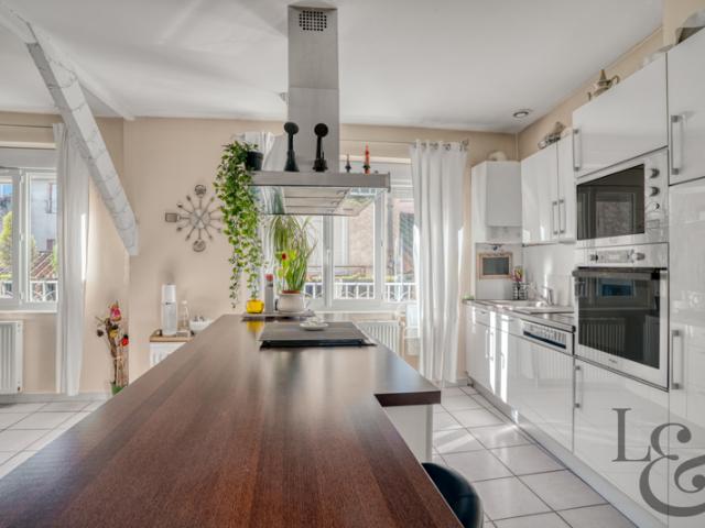 A vendre maison de ville sur 2 niveaux