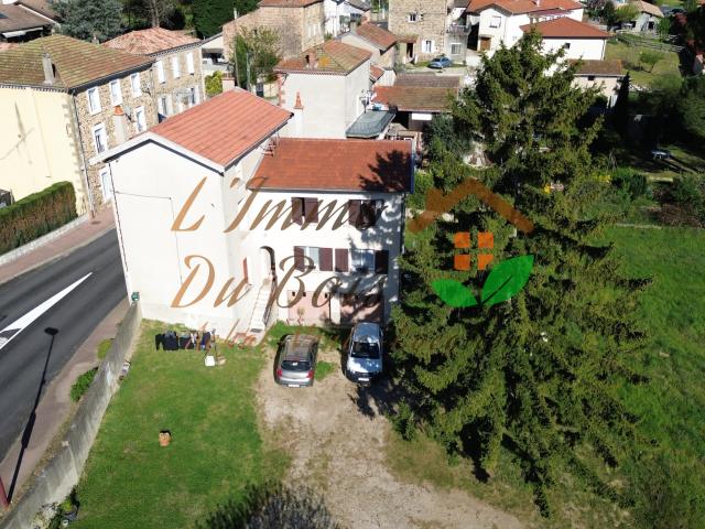 A VENDRE Maison divisée en 2 appartements avec locataires en place Saint Uze